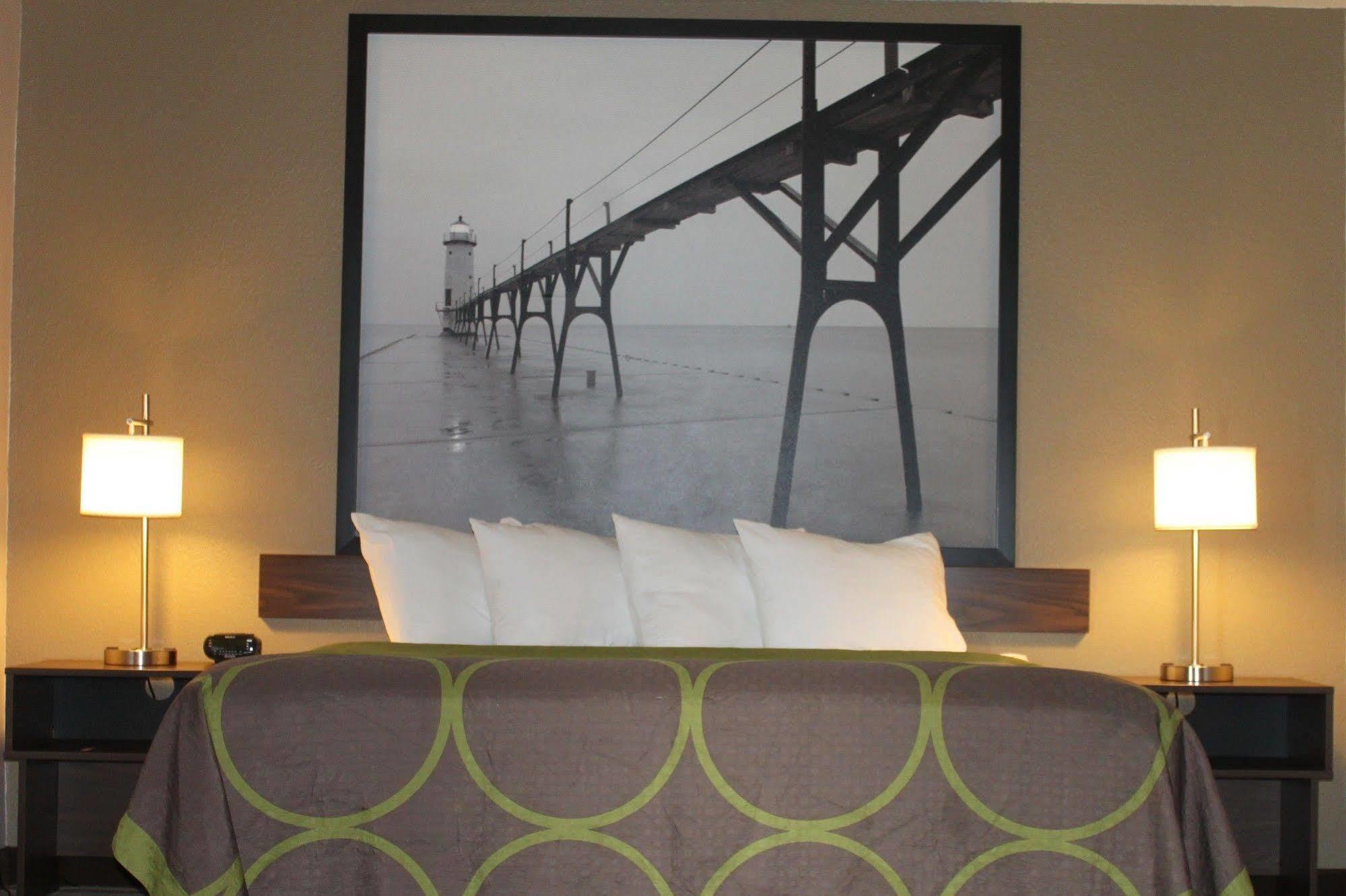Super 8 By Wyndham